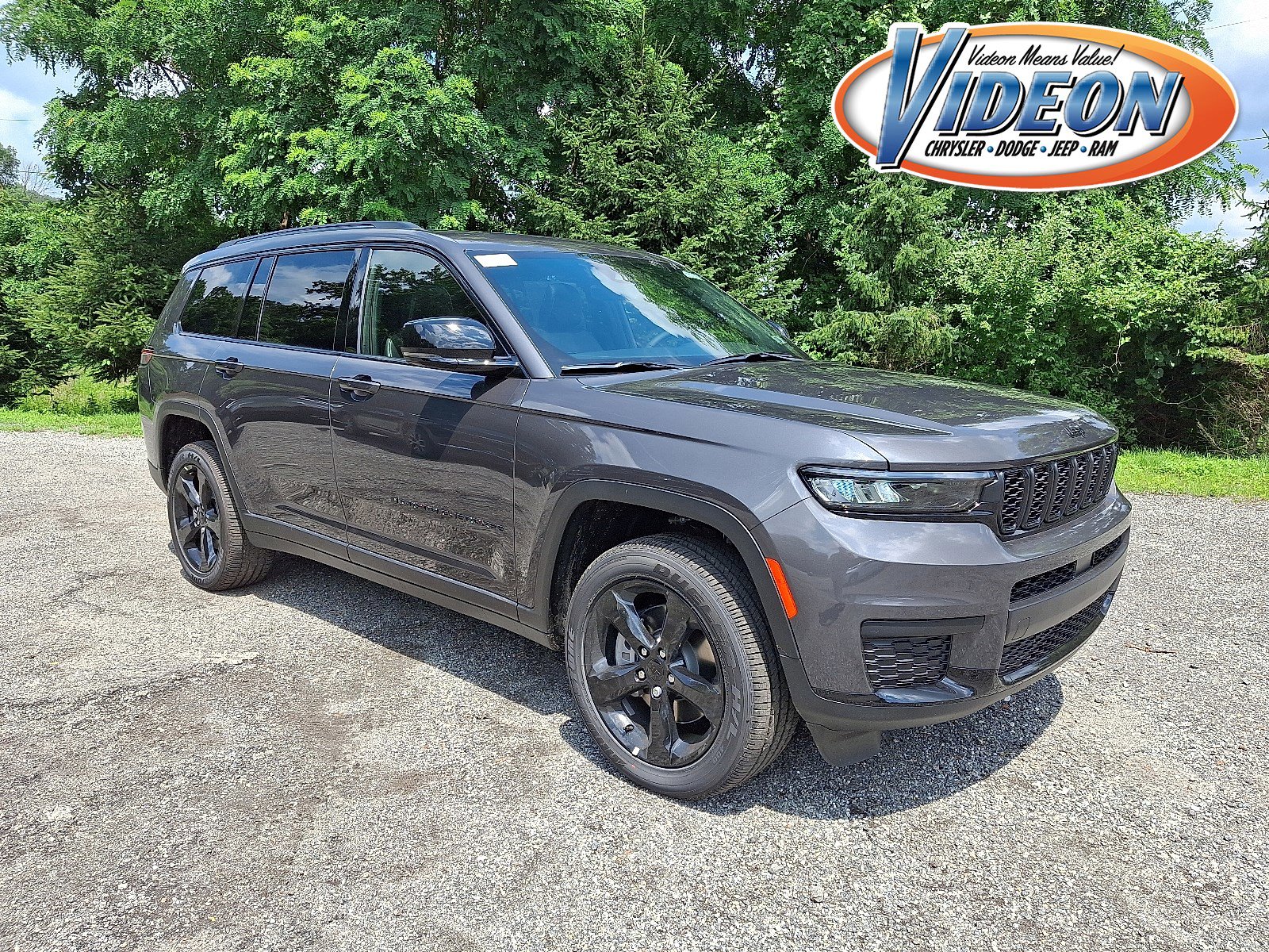 2025 Jeep Grand Cherokee L Altitude's photo