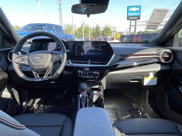 2025 Chevrolet Trax photo 25