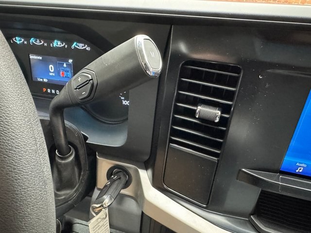 2025 Ford F-600 photo 18