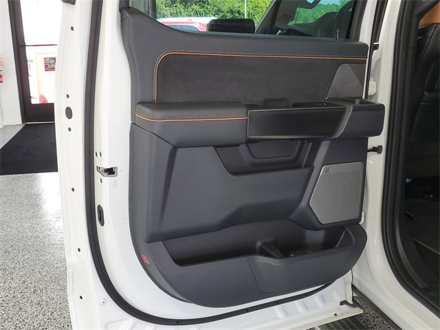 2023 Ford F-150 Platinum photo 22