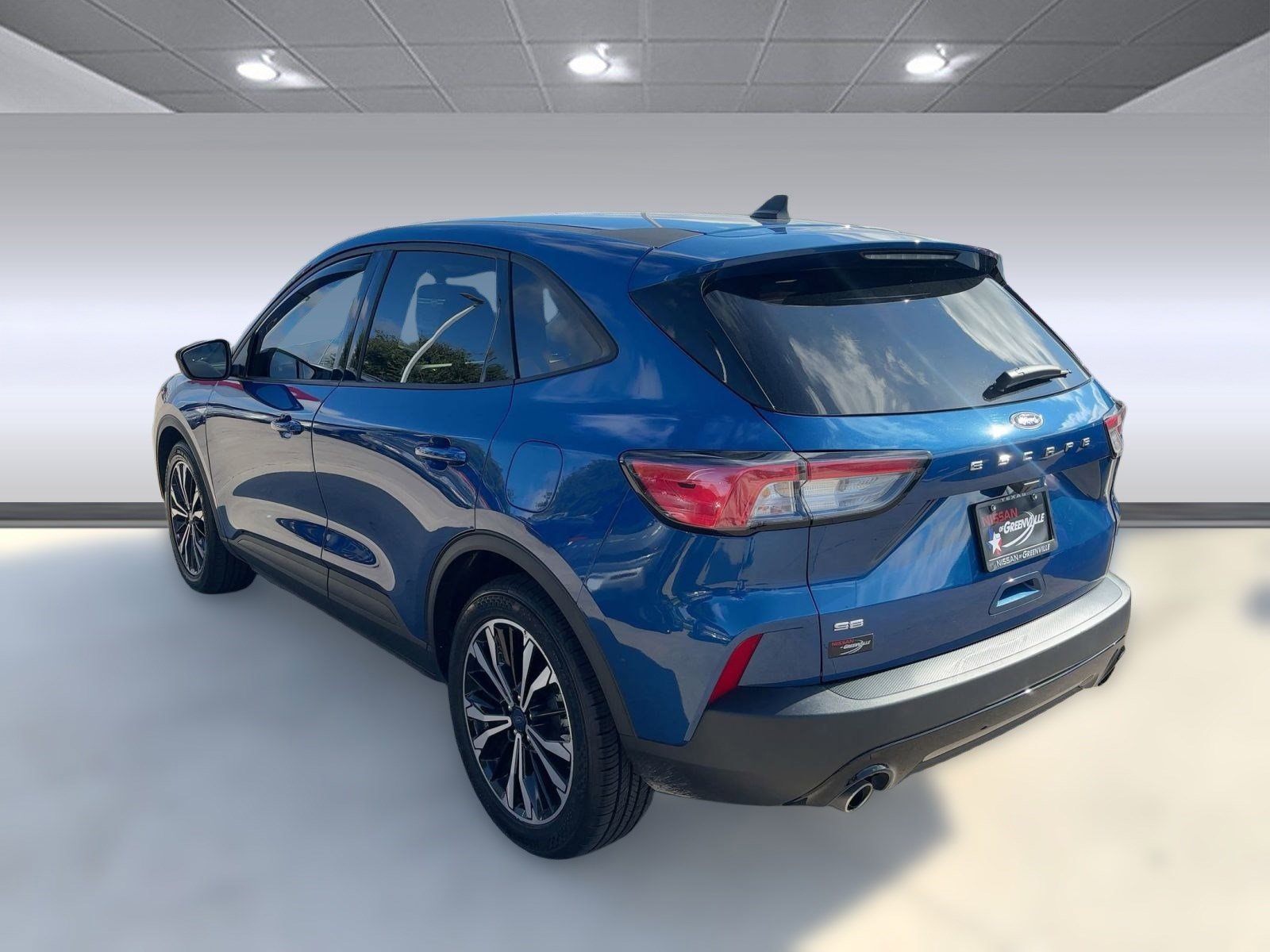 2022 Ford Escape SE photo 3