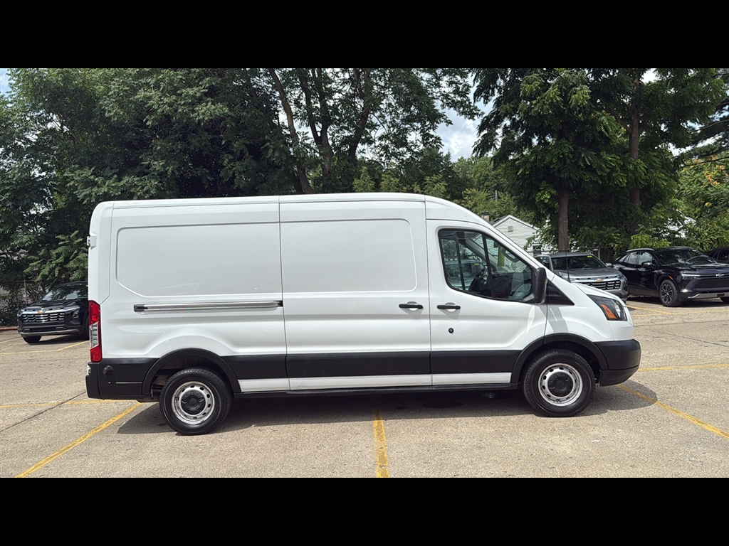2019 Ford Transit Cargo Van photo 4