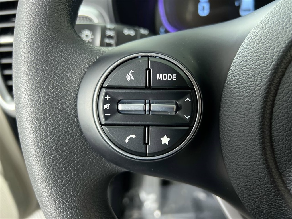 2025 Kia Soul LX S photo 15
