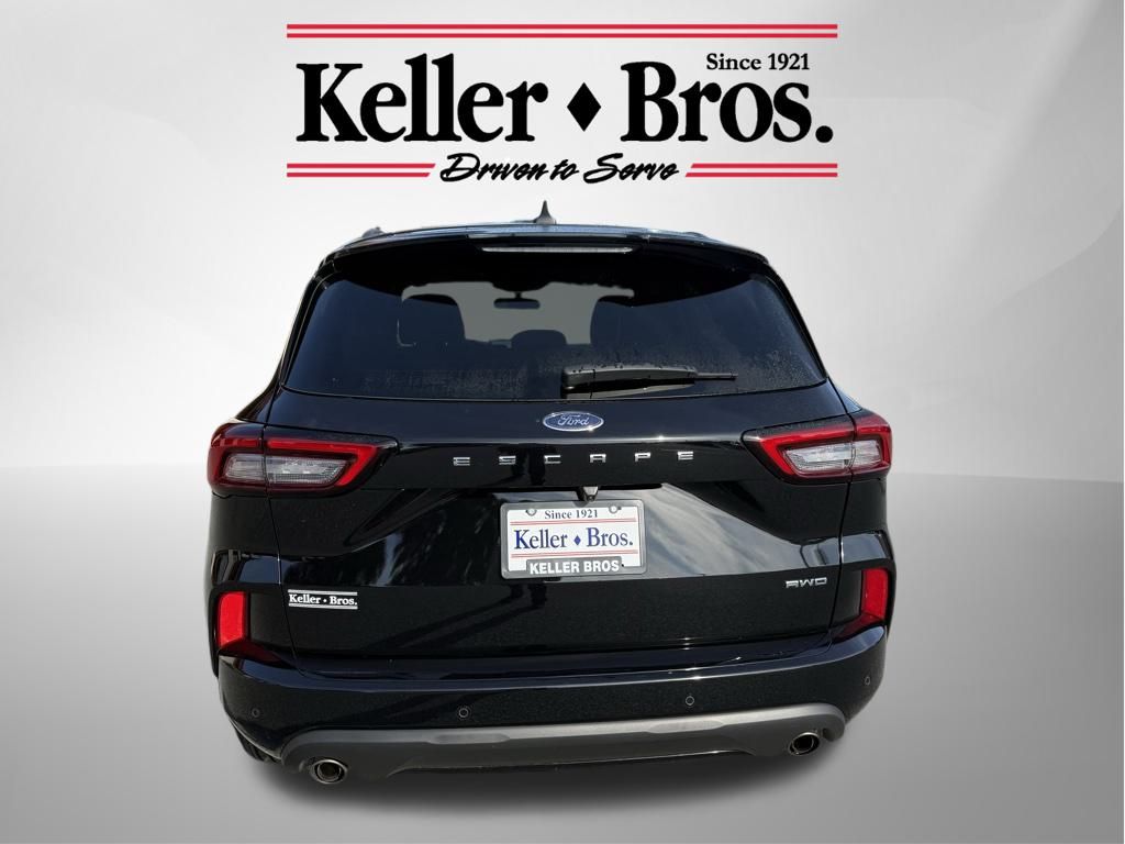 2023 Ford Escape ST-Line photo 5
