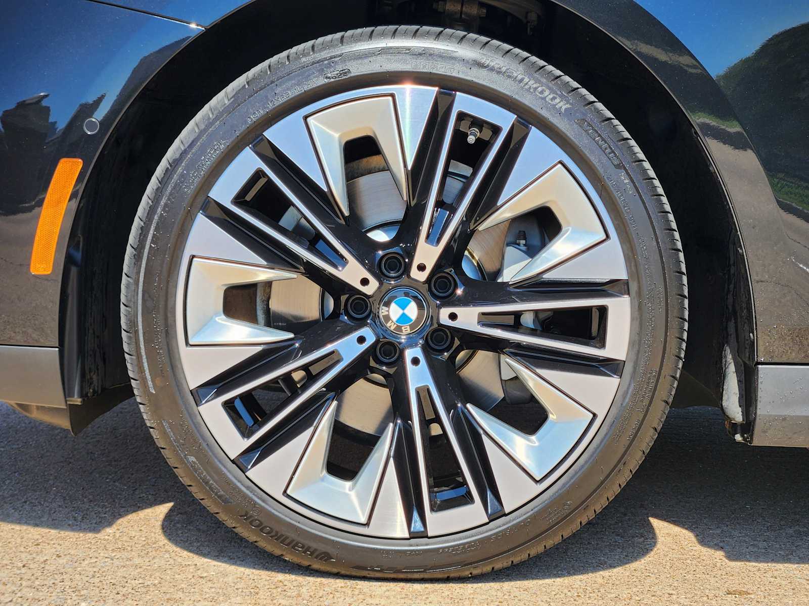 2025 Bmw 530i photo 6