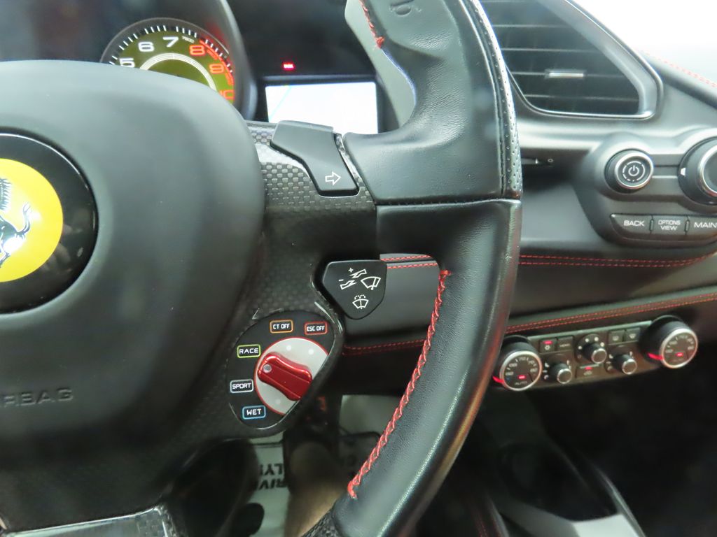 2018 Ferrari 488 GTB photo 12