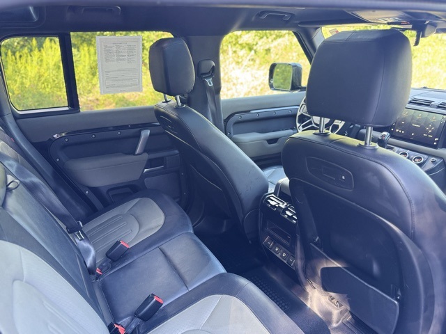 2022 Land Rover Defender 110 X-Dynamic SE photo 17