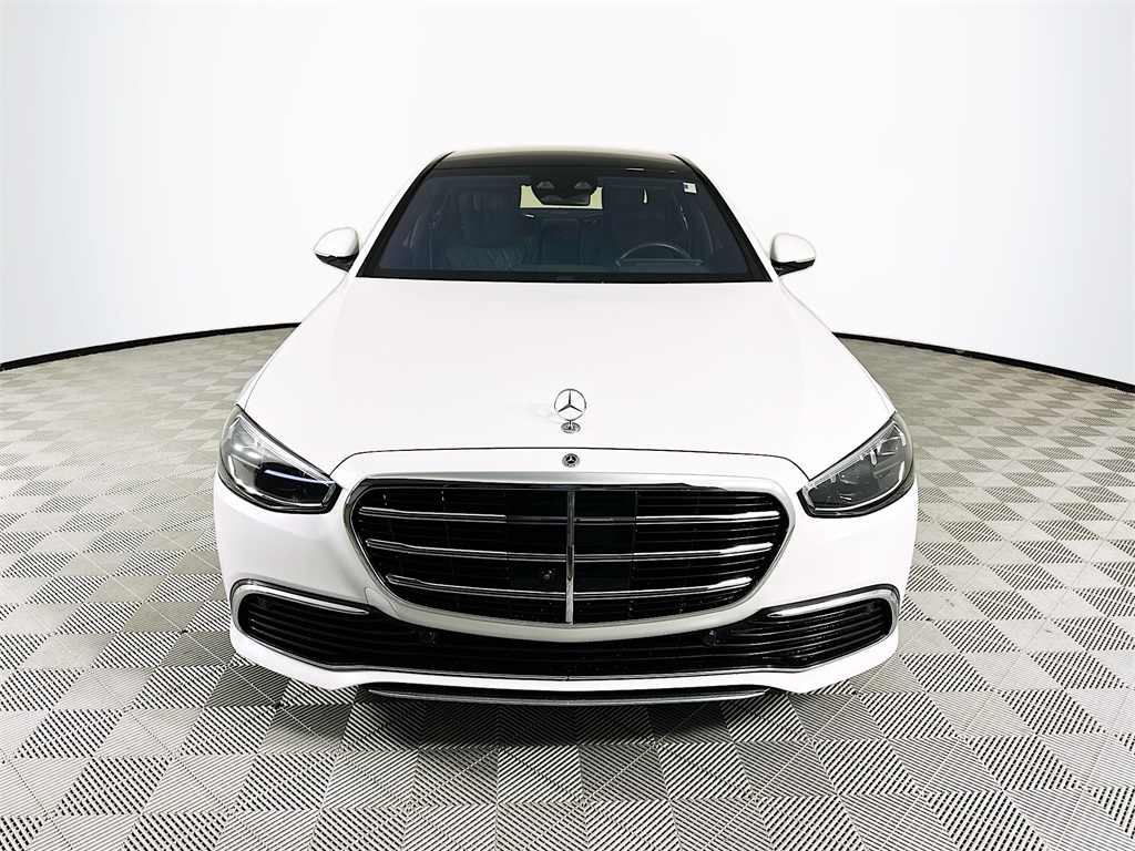 2024 Mercedes Benz S 580 4MATIC photo 2