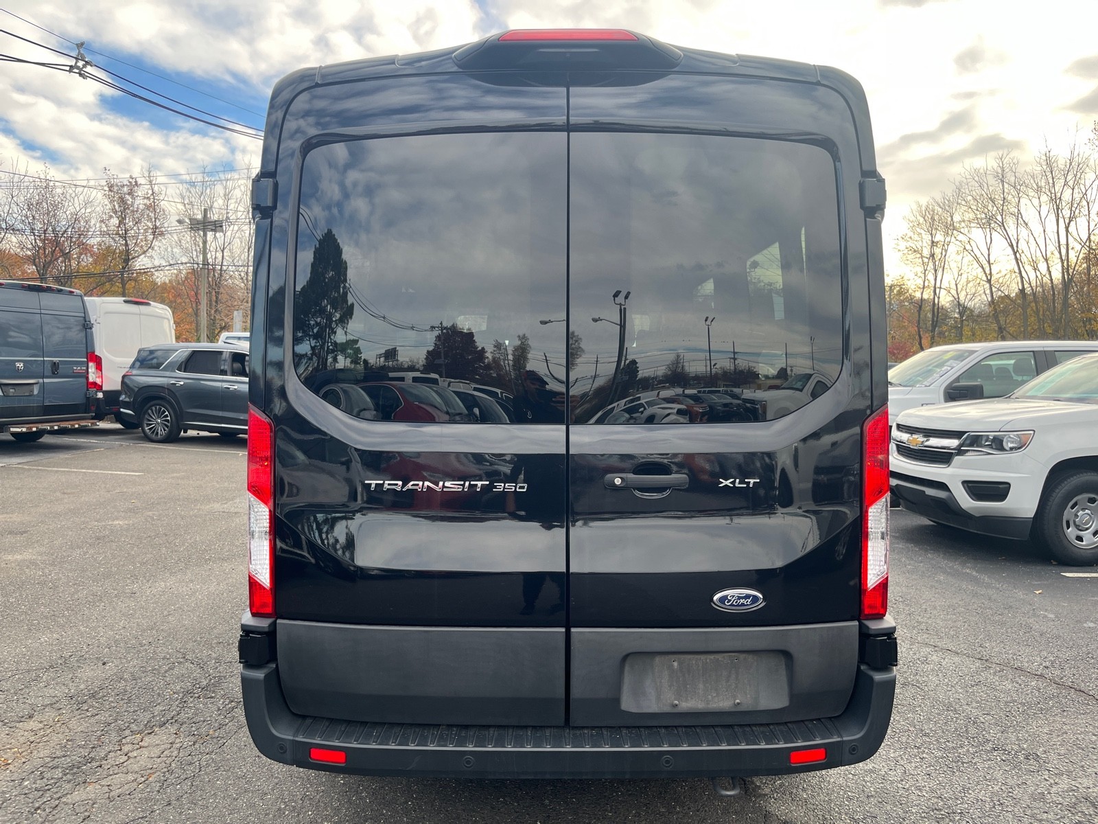 2022 Ford Transit Passenger XL photo 4