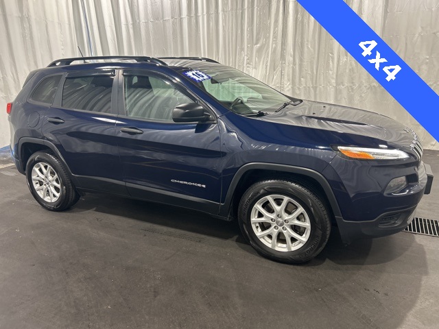 Used 2016 Jeep Cherokee Sport with VIN 1C4PJMABXGW293075 for sale in Grants Pass, OR