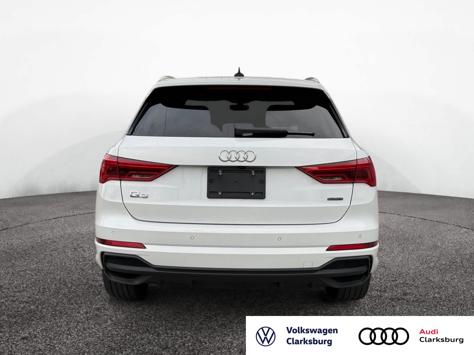 2023 Audi Q3 S line Premium photo 4