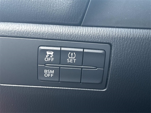 2015 Mazda Mazda3 Touring photo 11