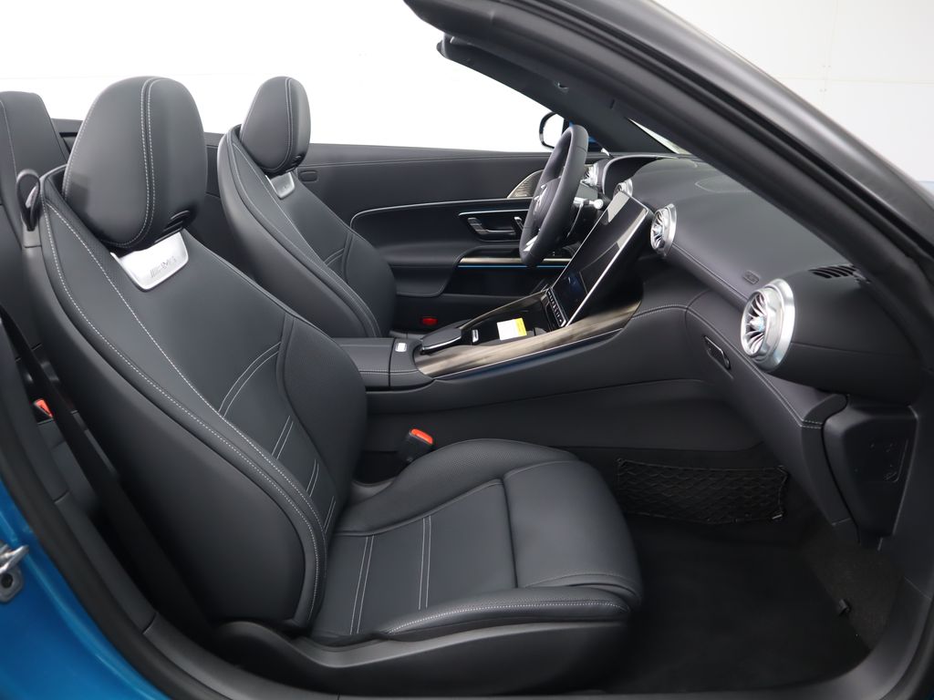 2025 Mercedes Benz SL 55 AMG photo 28