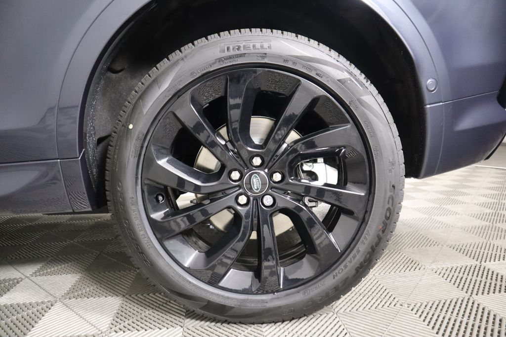 2025 Land Rover Discovery Sport S photo 27