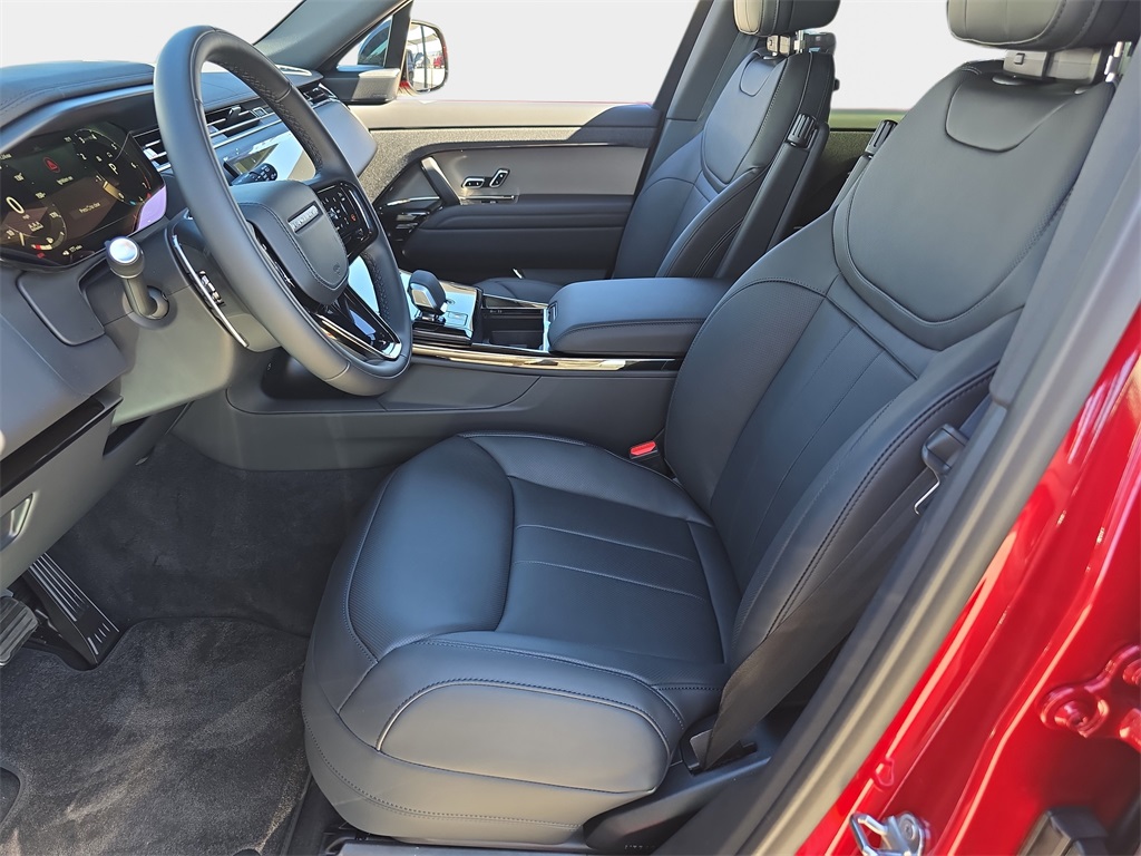 2025 Land Rover Range Rover Sport SE photo 16
