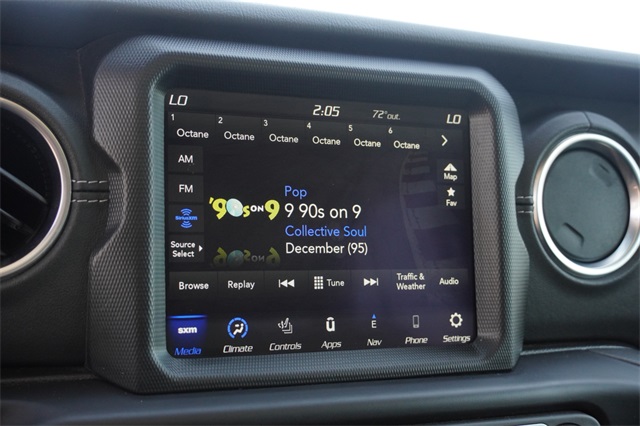 2023 Jeep Wrangler Sahara 4xe photo 20