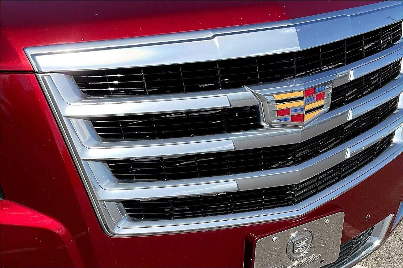 2017 Cadillac Escalade Luxury photo 28