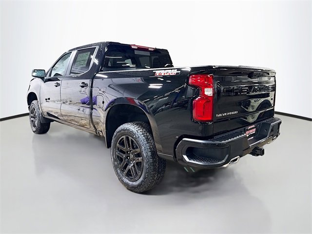 2026 Chevrolet Silverado LT Trail Boss photo 4