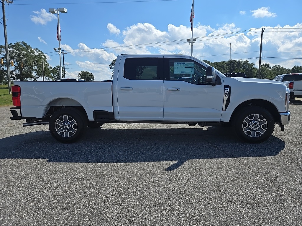 2026 Ford F-350 Lariat photo 4