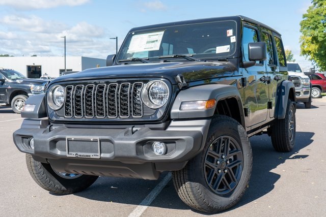 2025 Jeep Wrangler 4-Door Sport S's photo