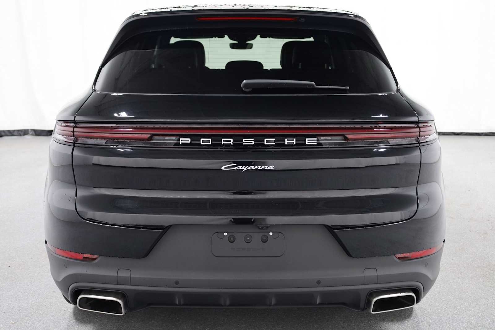2024 Porsche Cayenne photo 5