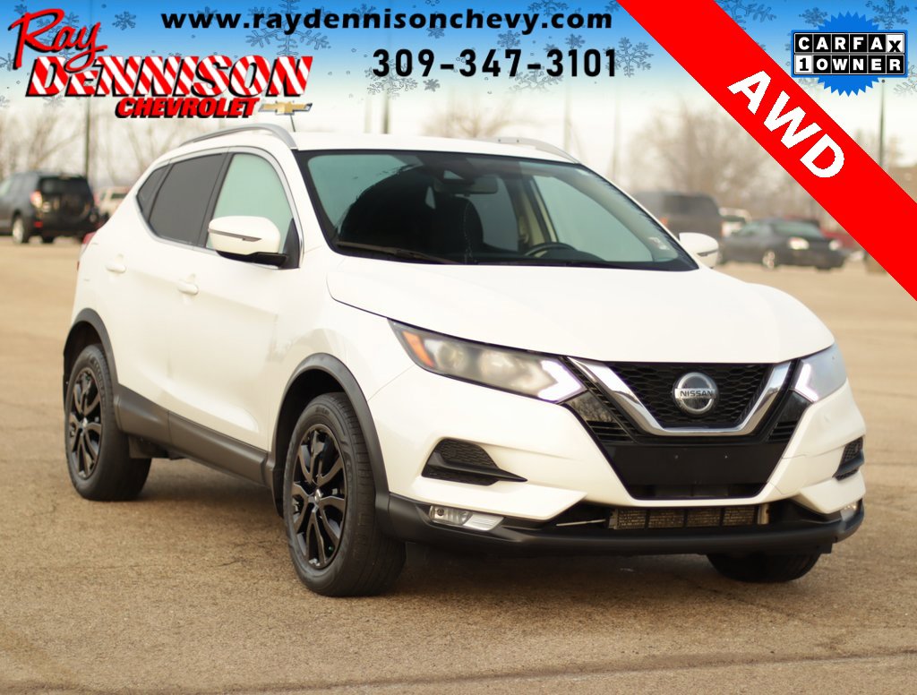 2021 Nissan Rogue Sport SV's photo