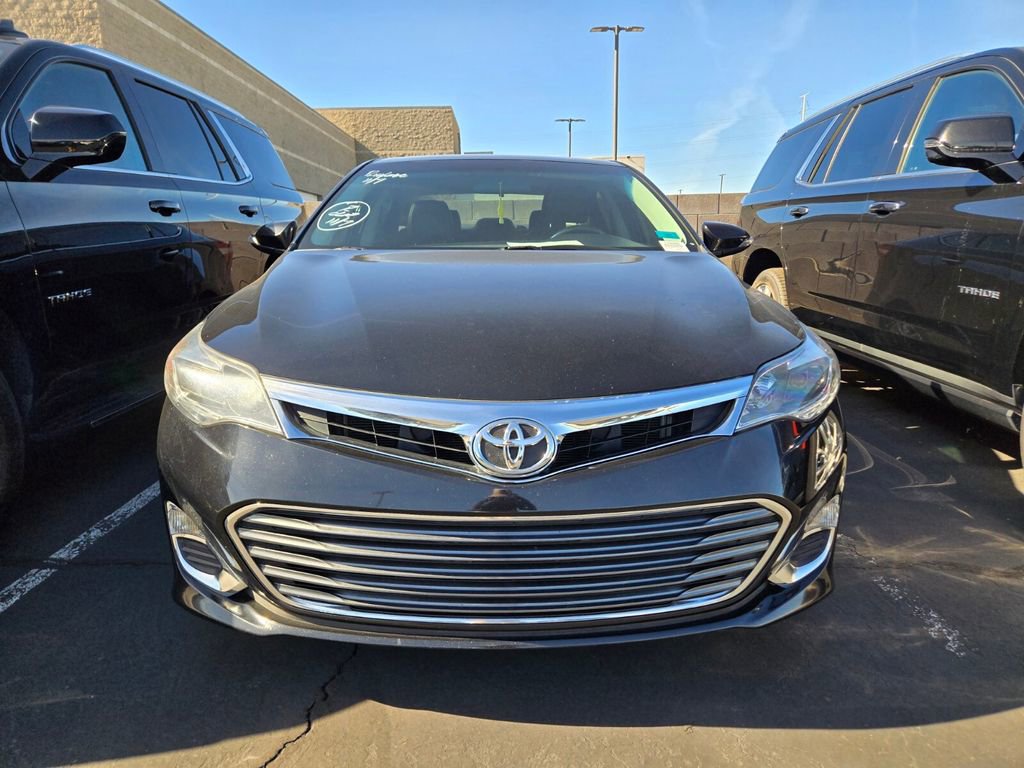 2015 Toyota Avalon Limited photo 2