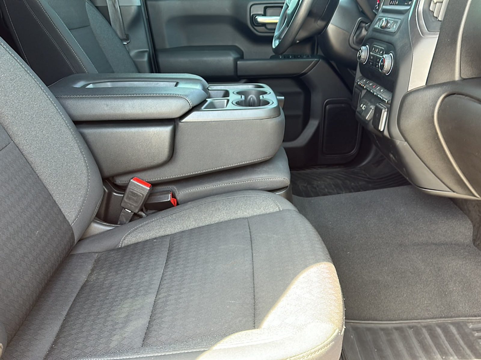 2023 Chevrolet Silverado 1500 Custom photo 9
