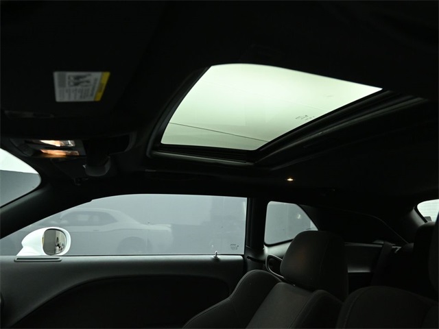 2023 DODGE CHALLENGER - Image 19