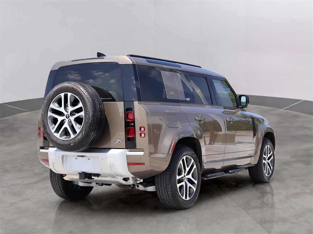 2022 Land Rover Defender 110 XS Edition photo 5