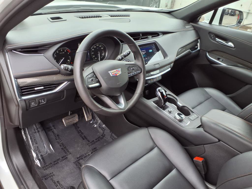 2023 Cadillac XT4 Sport photo 4