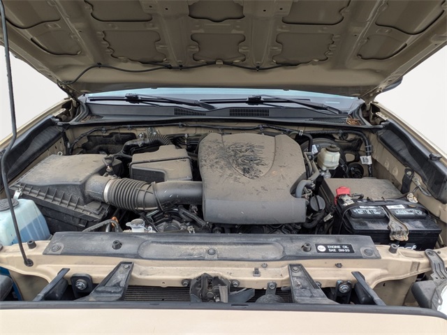 2019 Toyota Tacoma V6 photo 24