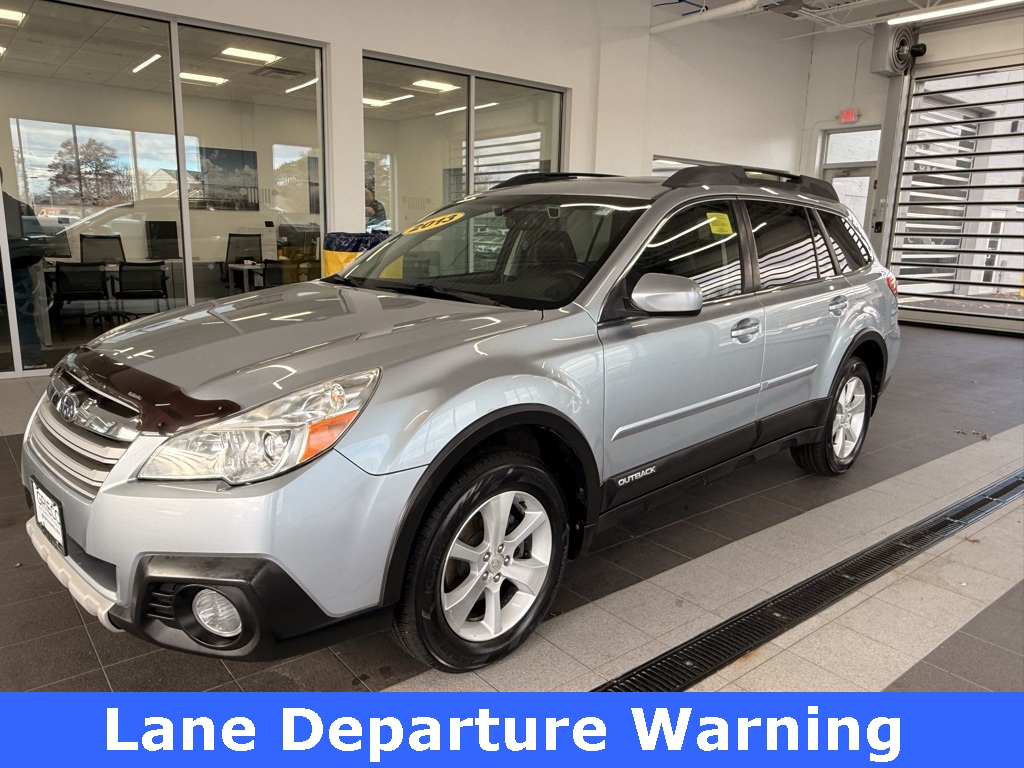 2013 Subaru Outback 2.5i photo 2