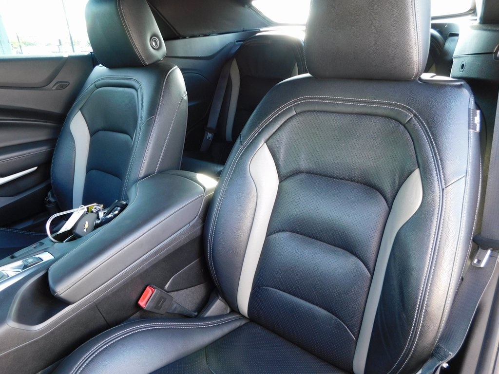 2019 Chevrolet Camaro 1LT photo 13