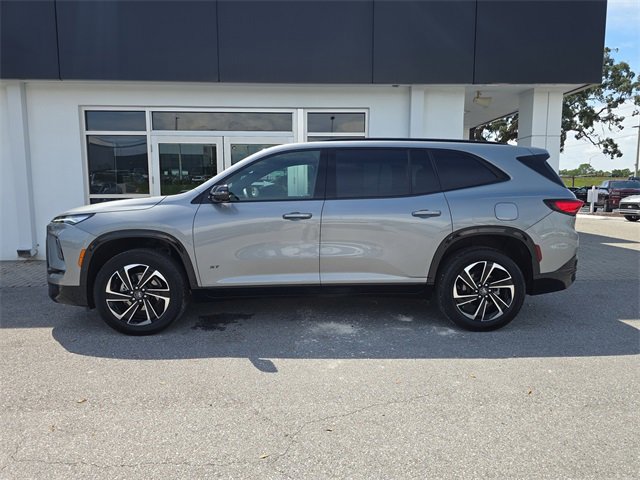 2025 Buick Enclave Sport Touring photo 2