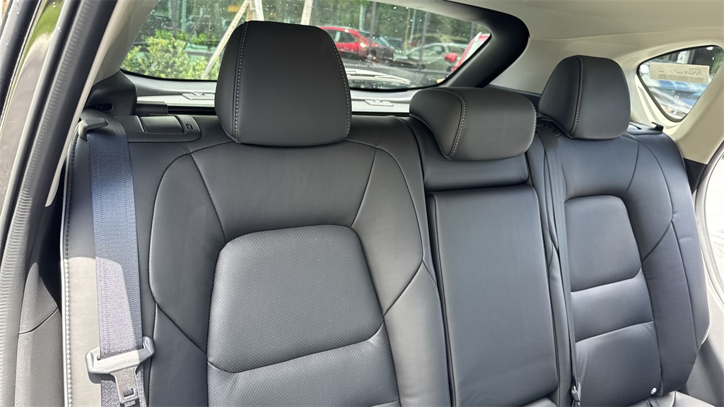 2025 Mazda CX-5 2.5 Select photo 43