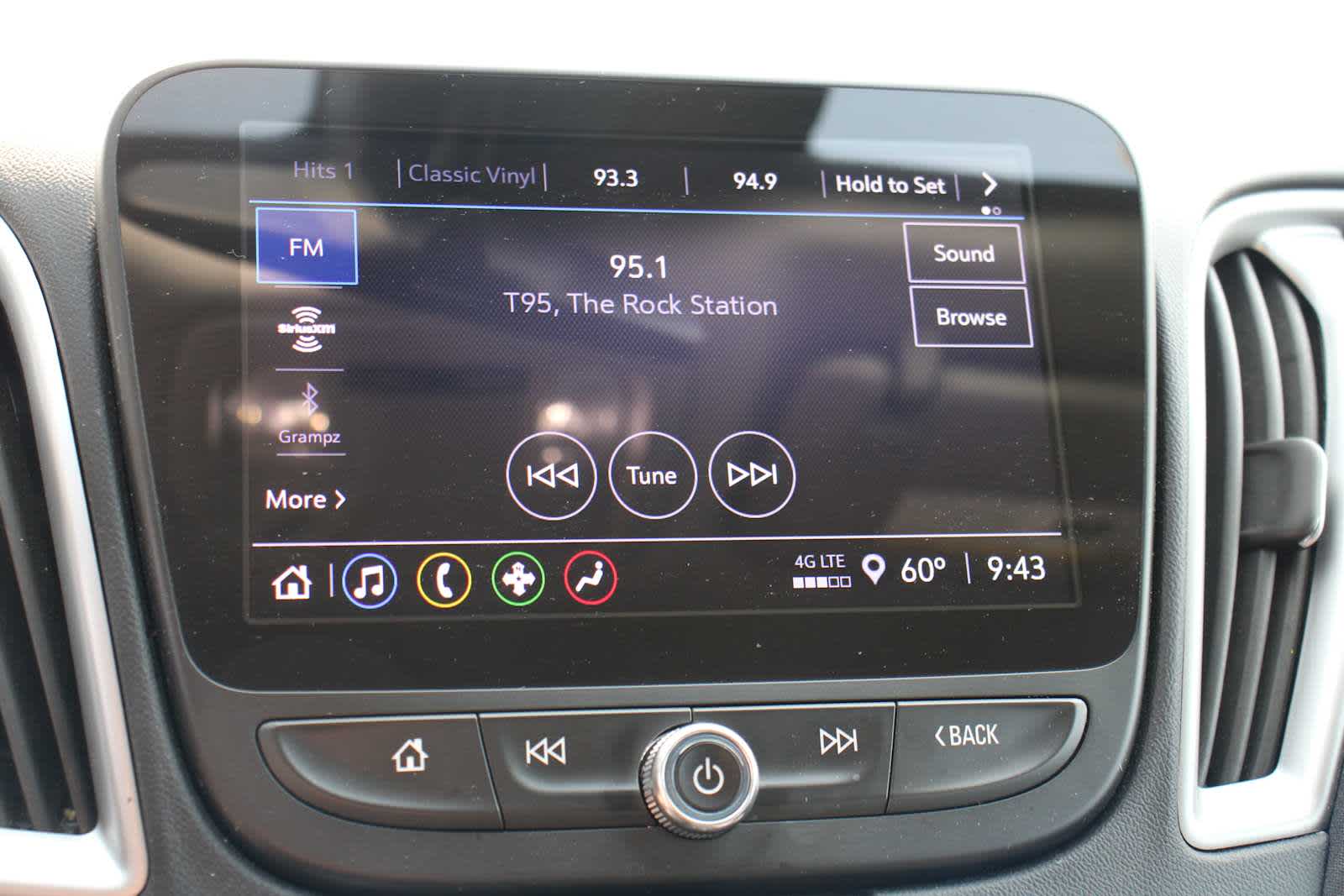 2024 Chevrolet Malibu 1LT photo 23