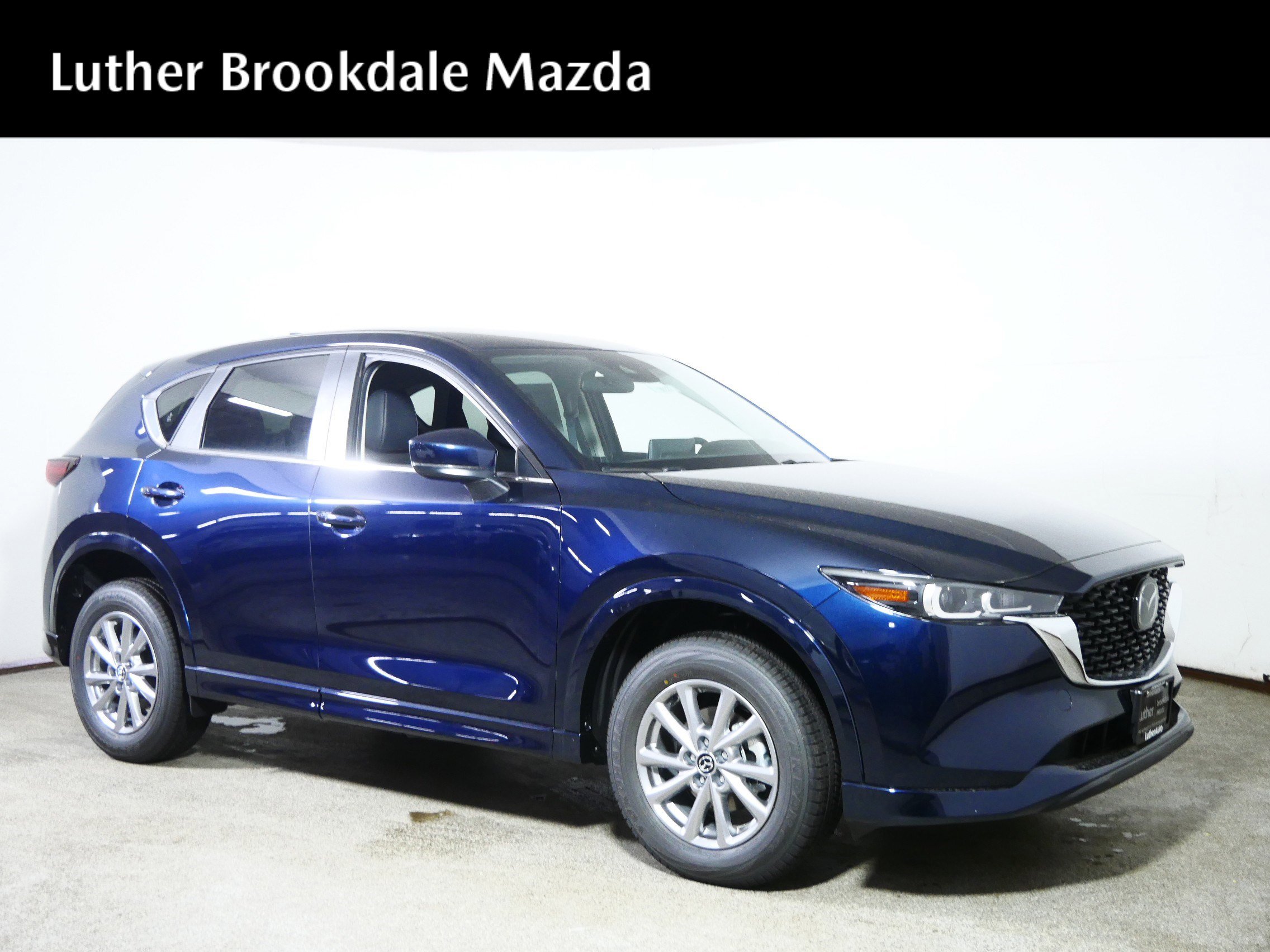 2025 Mazda CX-5 S Select Package's photo