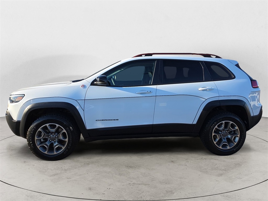 2022 Jeep Cherokee Trailhawk photo 2