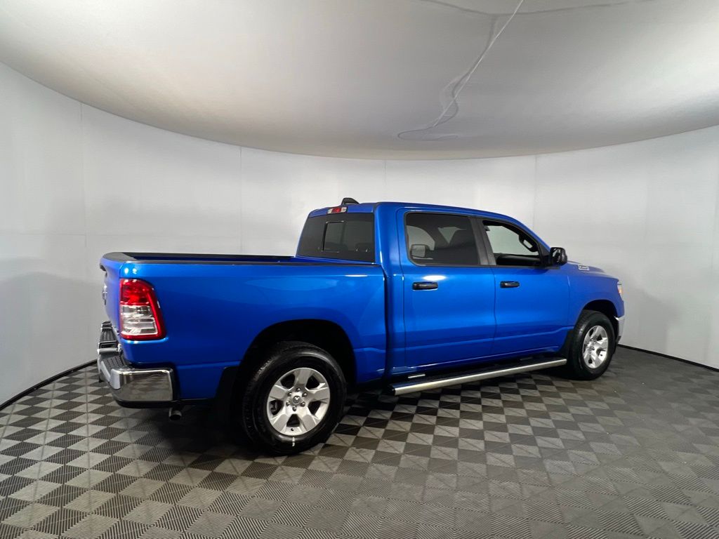 2023 Ram 1500 Tradesman photo 4