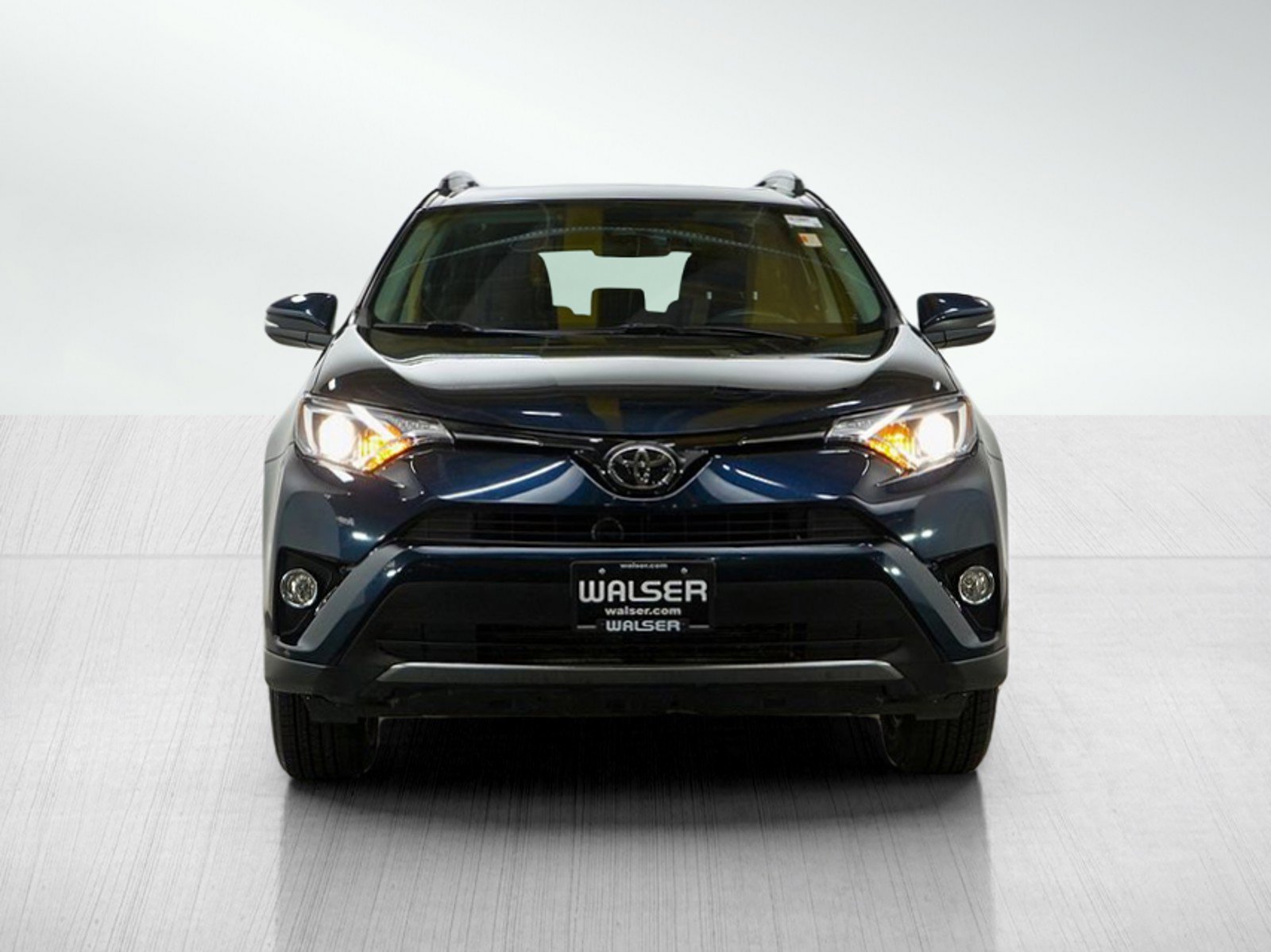 2017 Toyota RAV4 XLE photo 8
