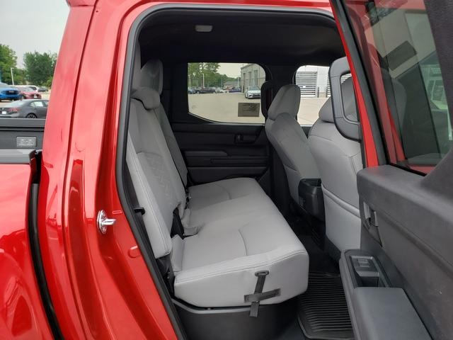 2025 Toyota Tacoma SR5 4x4 Double Cab photo 13