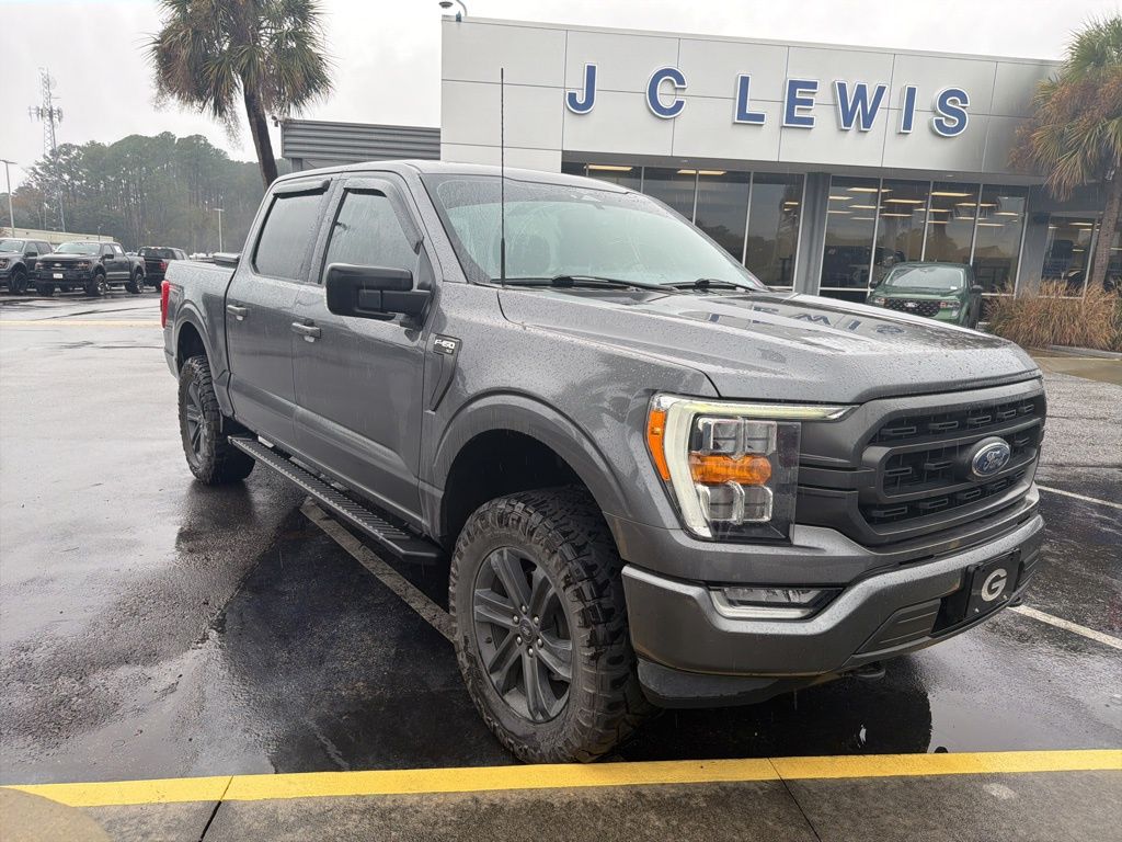 2023 Ford F-150 XLT's photo