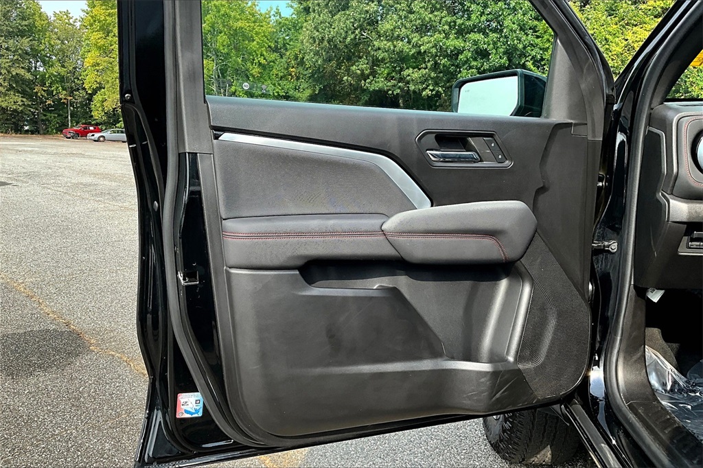 2023 Chevrolet Colorado Z71 photo 19