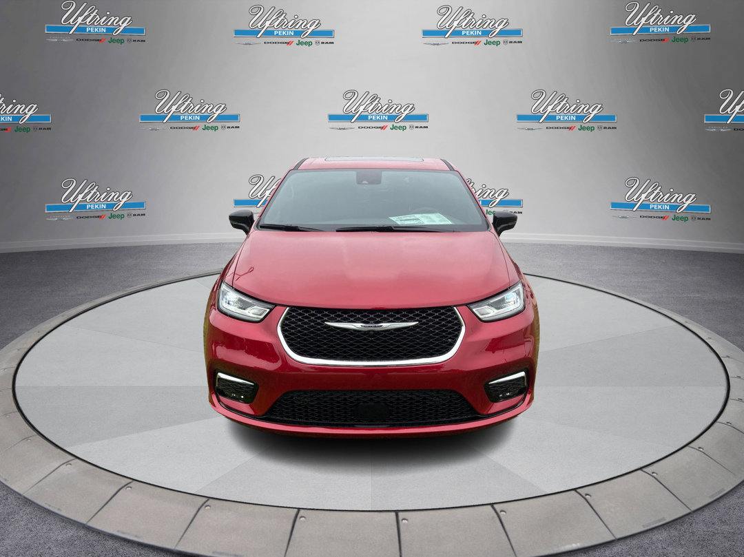 2025 Chrysler Pacifica photo 8