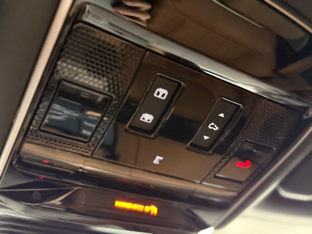 2025 Land Rover Range Rover Autobiography photo 58