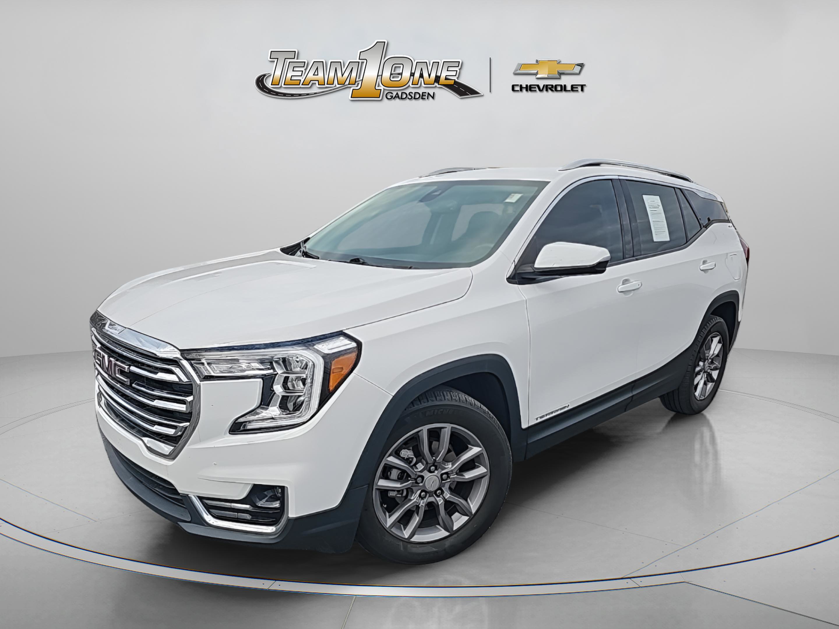 2022 Gmc Terrain SLT photo 2