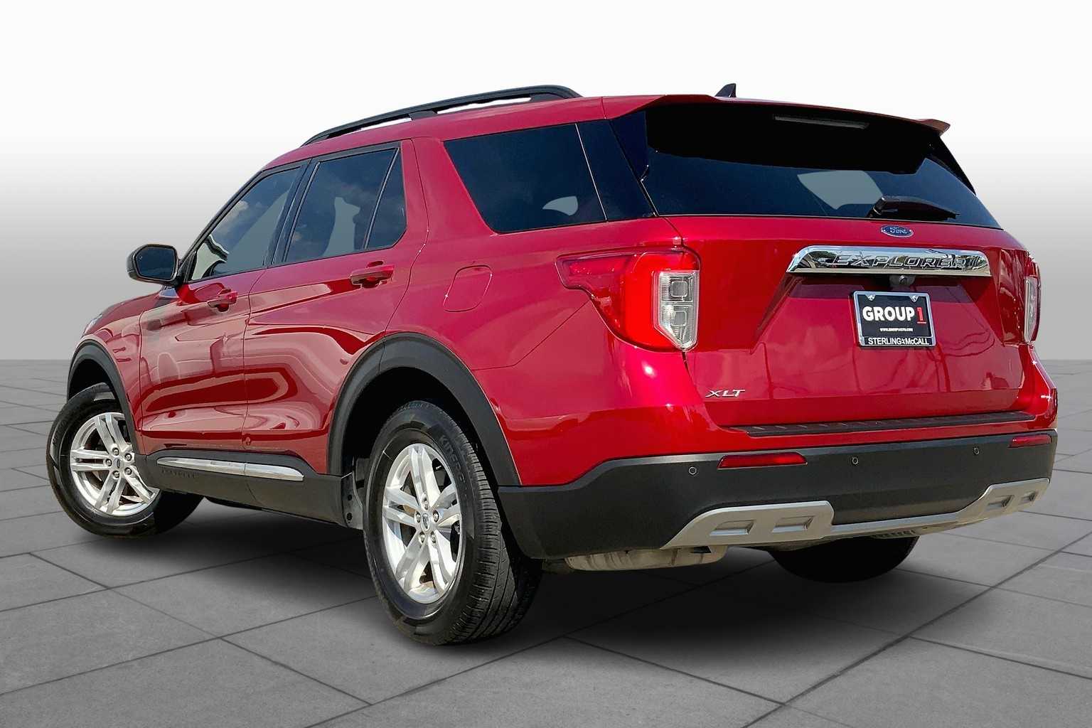 2023 Ford Explorer XLT photo 8
