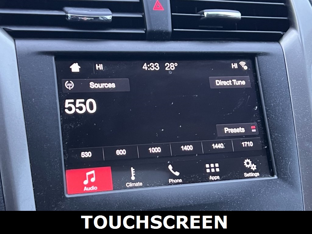 2018 Ford Fusion SE photo 2