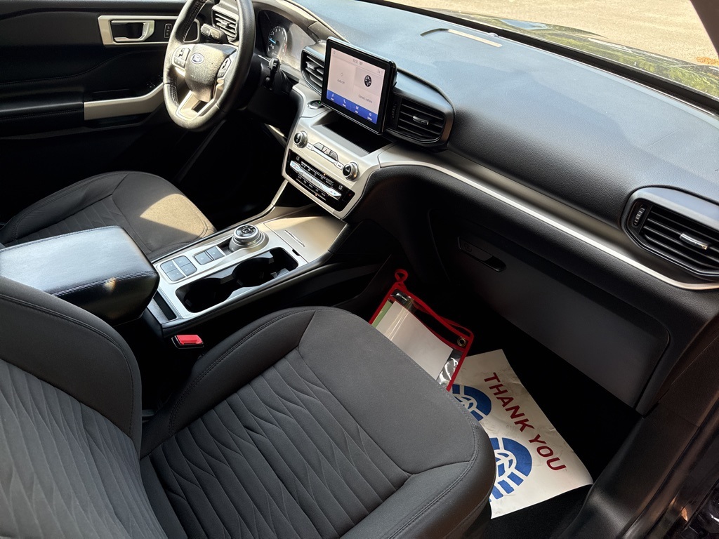 2021 Ford Explorer XLT photo 18